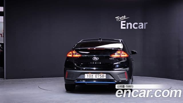 Hyundai Ioniq гибрид, 2016 4