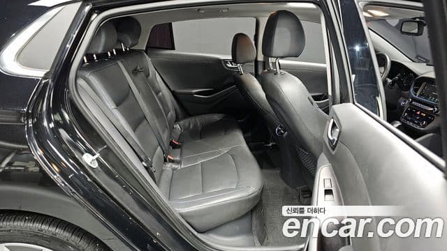 Hyundai Ioniq гибрид, 2016 12