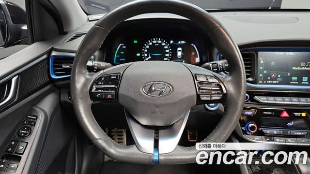 Hyundai Ioniq гибрид, 2016 13