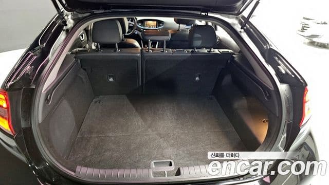 Hyundai Ioniq гибрид, 2016 20