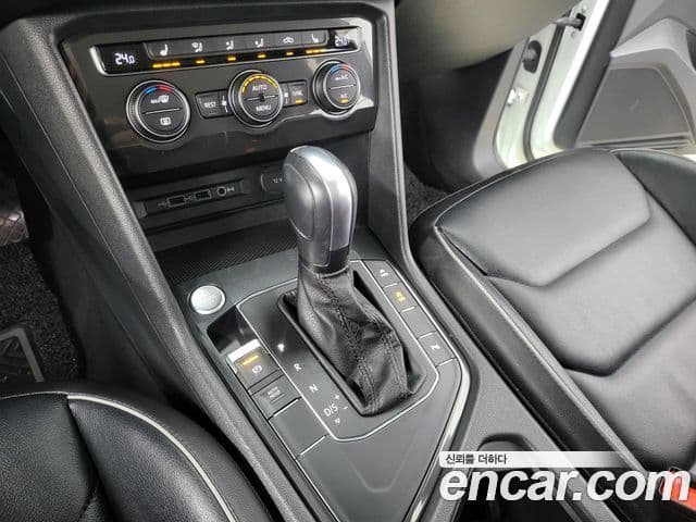 Volkswagen Tiguan 2세대 Premium, 2020 9