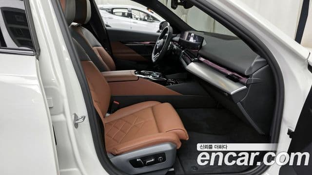 BMW 5시리즈 (G60) 530i xDrive M Sport, 2025 11