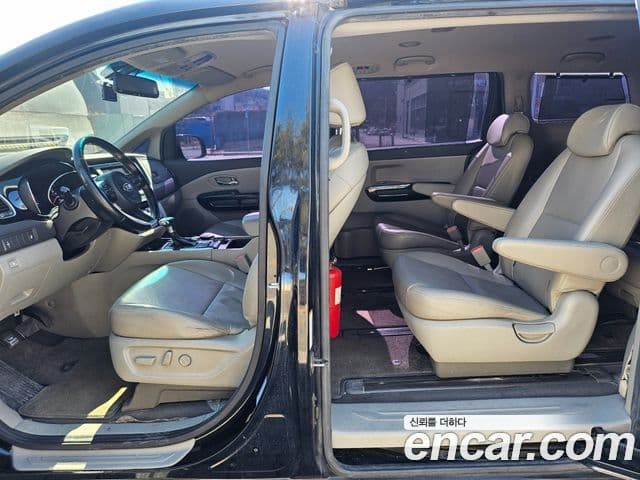 Kia All New Carnival Prestige, 2017 10