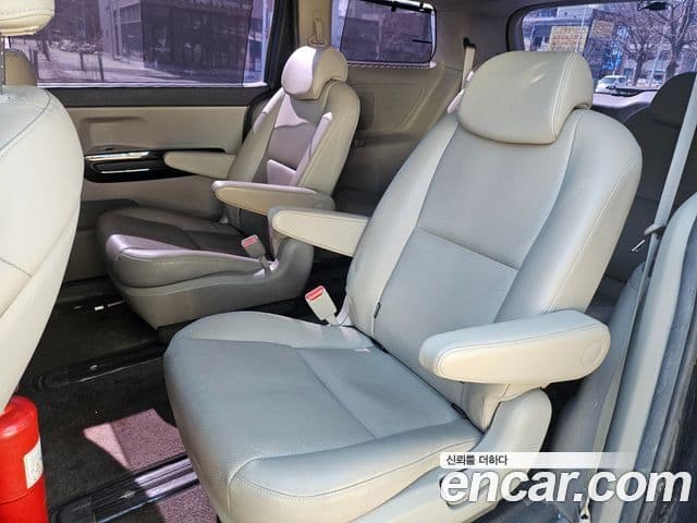 Kia All New Carnival Prestige, 2017 11