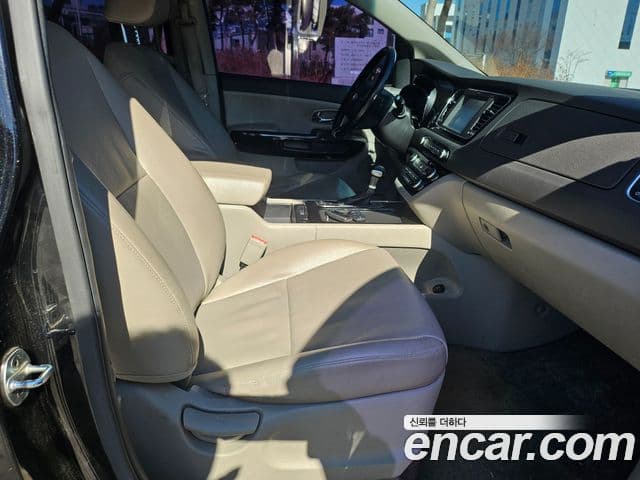 Kia All New Carnival Prestige, 2017 12
