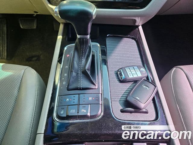 Kia All New Carnival Prestige, 2017 18