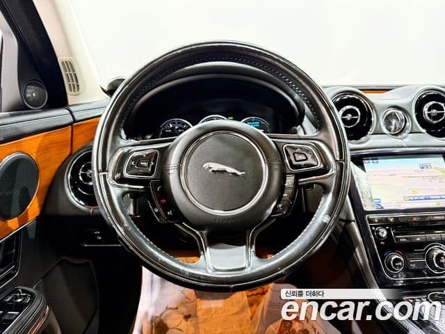 Jaguar All New XJ X351, 2013 6