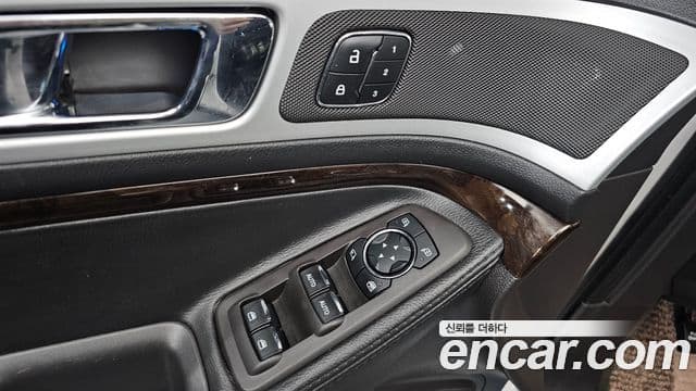 Ford Explorer 5세대, 2013 13