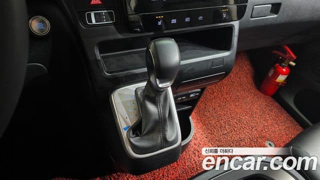 Hyundai Staria Modern, 2022 9
