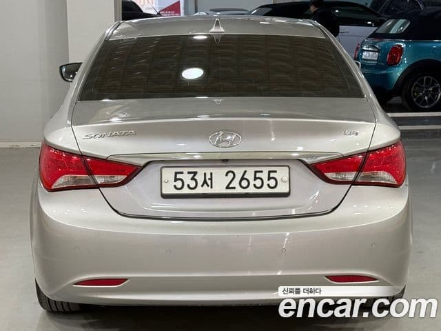 Hyundai Sonata The / новый 브릴리언트 LPI Modern(для людей с инвалидностью), 2013 4