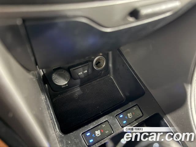 Hyundai Sonata The / новый 브릴리언트 LPI Modern(для людей с инвалидностью), 2013 13