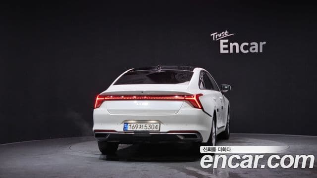 Kia K8 Trendy(таксомоторный тип), 2022 4