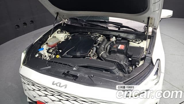 Kia K8 Trendy(таксомоторный тип), 2022 6