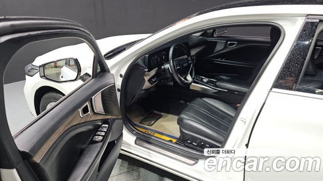 Kia K8 Trendy(таксомоторный тип), 2022 10