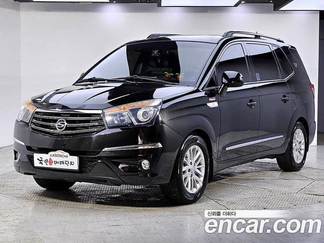 KG모빌리티(SsangYong) Korando 투리스모 4WD GT 11인승, 2014 1