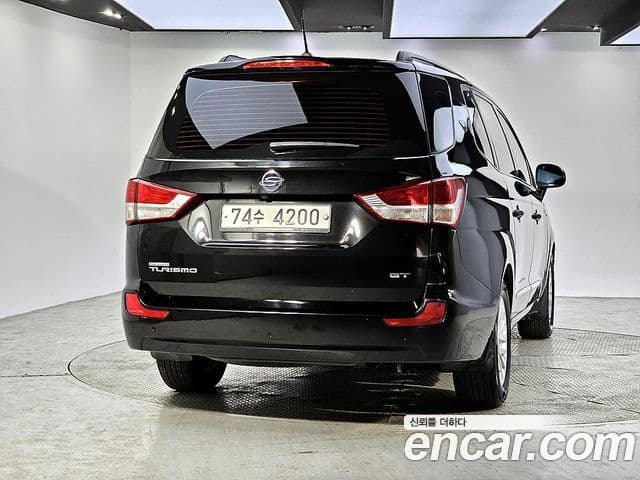 KG모빌리티(SsangYong) Korando 투리스모 4WD GT 11인승, 2014 3