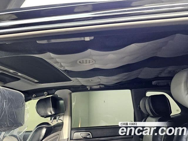 KG모빌리티(SsangYong) Korando 투리스모 4WD GT 11인승, 2014 12