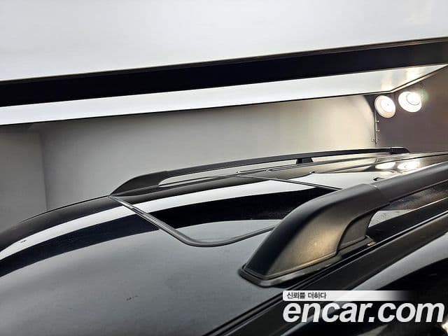 KG모빌리티(SsangYong) Korando 투리스모 4WD GT 11인승, 2014 13