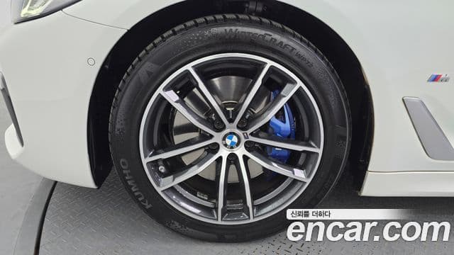 BMW 5시리즈 (G30) 520i M Sport, 2023 все фото