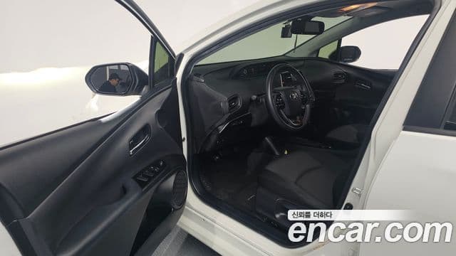 Toyota 프리우스 4세대, 2019 10