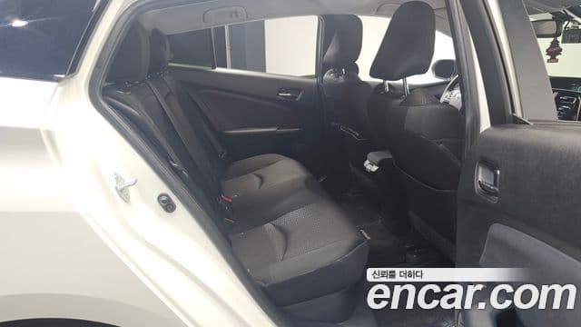 Toyota 프리우스 4세대, 2019 12