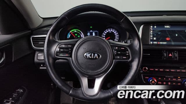 Kia K5 гибрид 2세대 Special, 2016 13