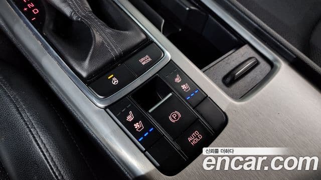 Kia K5 гибрид 2세대 Special, 2016 17