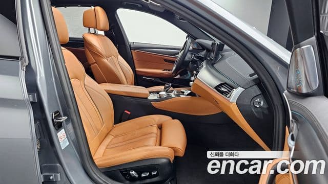 BMW 5시리즈 (G30) 520i M Sport, 2023 10