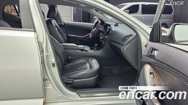 Kia K5 Prestige, 2011 11