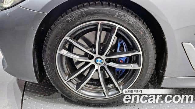 BMW 5시리즈 (G30) 520i M Sport, 2023 все фото