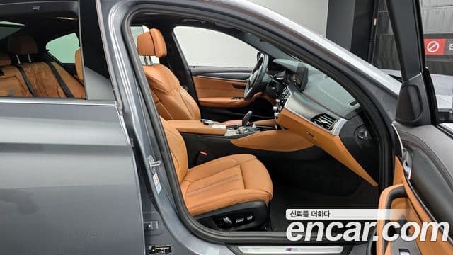 BMW 5시리즈 (G30) 520i M Sport, 2023 10