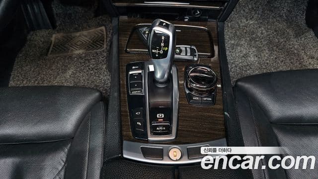 BMW 7시리즈 (F01) 740Li, 2012 9