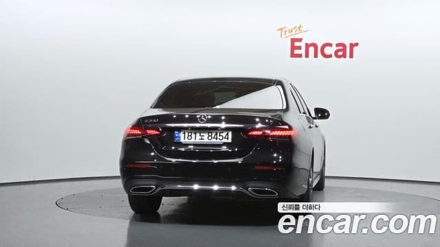 Mercedes-Benz E-класс W213 AMG Line, 2023 4