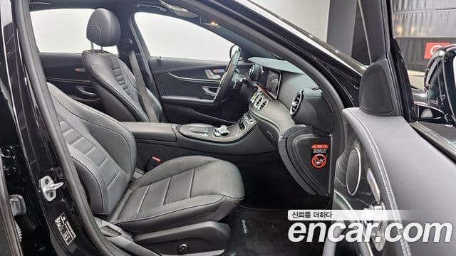 Mercedes-Benz E-класс W213 AMG Line, 2023 10