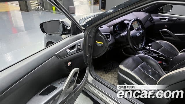 Hyundai Veloster турбо D Spec, 2015 12