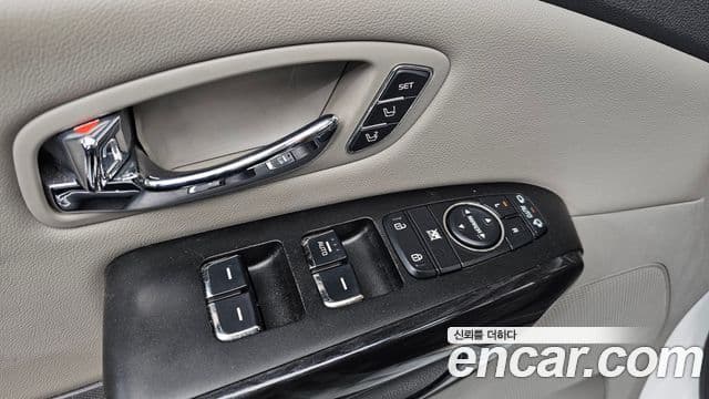 Kia All New Carnival President, 2016 12