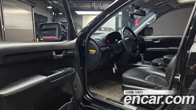 Kia Mohave 4WD KV300, 2014 10