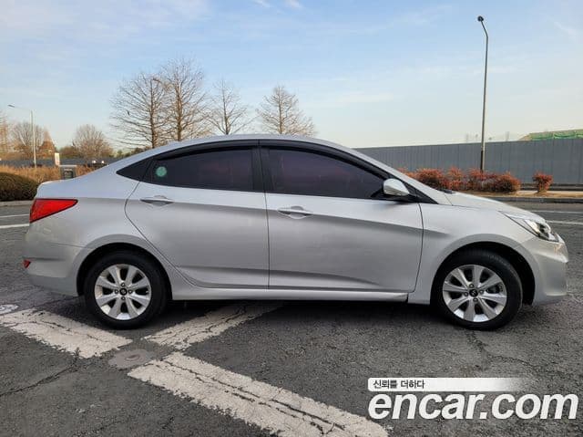 Hyundai Accent(новый кузов / новое поколение) Modern, 2017 4