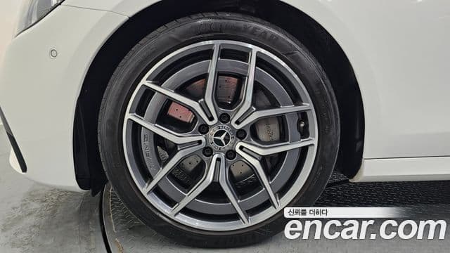 Mercedes-Benz E-класс W213 AMG Line, 2022 все фото