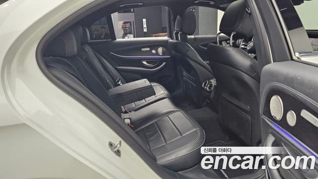 Mercedes-Benz E-класс W213 AMG Line, 2022 12