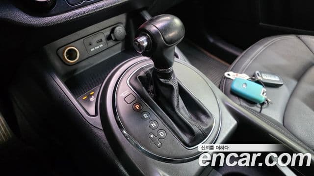 Kia Sportage R топовая версия, 2011 9