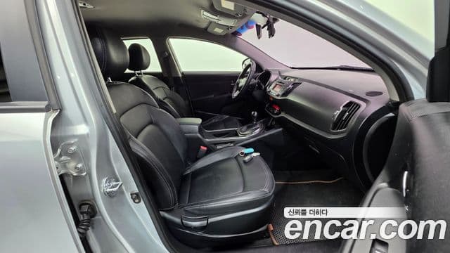 Kia Sportage R топовая версия, 2011 10