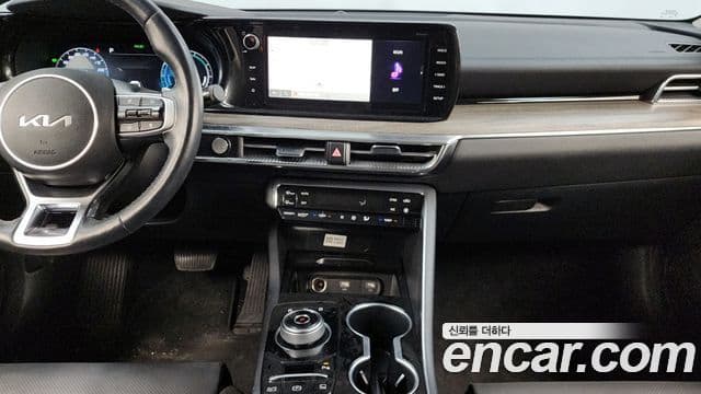 Kia K5 гибрид 3세대 Noblesse, 2023 14