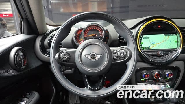 Mini Cooper D 클럽맨 2세대, 2018 13