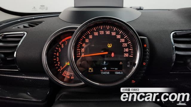 Mini Cooper S 클럽맨 2세대, 2016 8