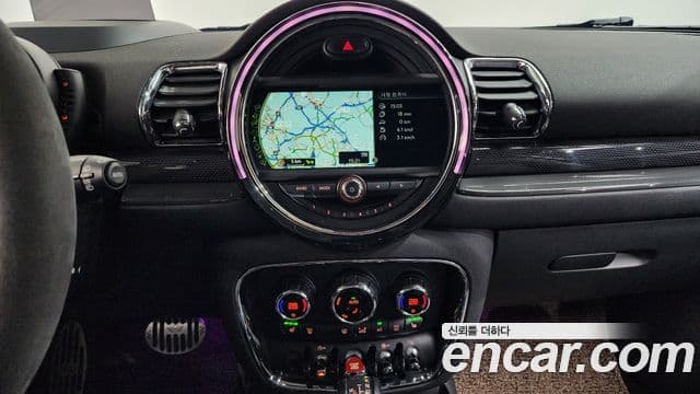 Mini Cooper S 클럽맨 2세대, 2016 15