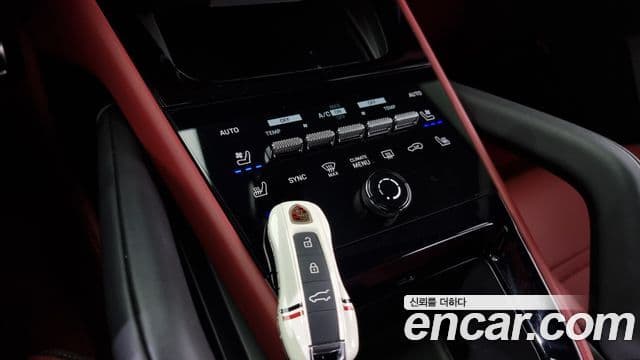 Porsche Cayenne (PO536) 3.0 купе, 2024 9