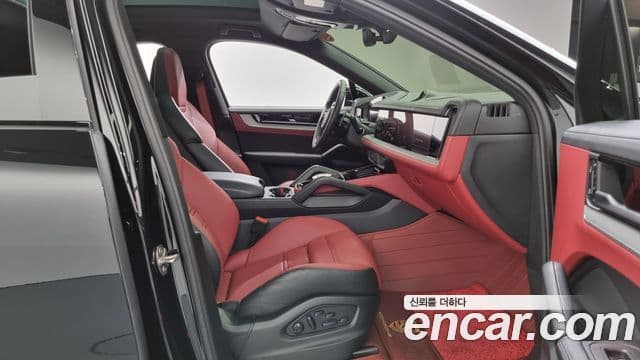 Porsche Cayenne (PO536) 3.0 купе, 2024 10