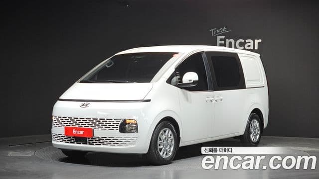 Hyundai Staria Modern, 2022 1