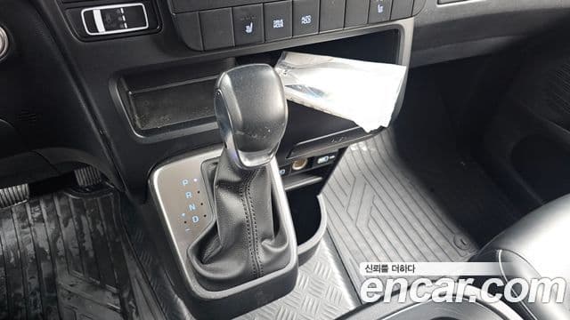 Hyundai Staria Modern, 2022 9